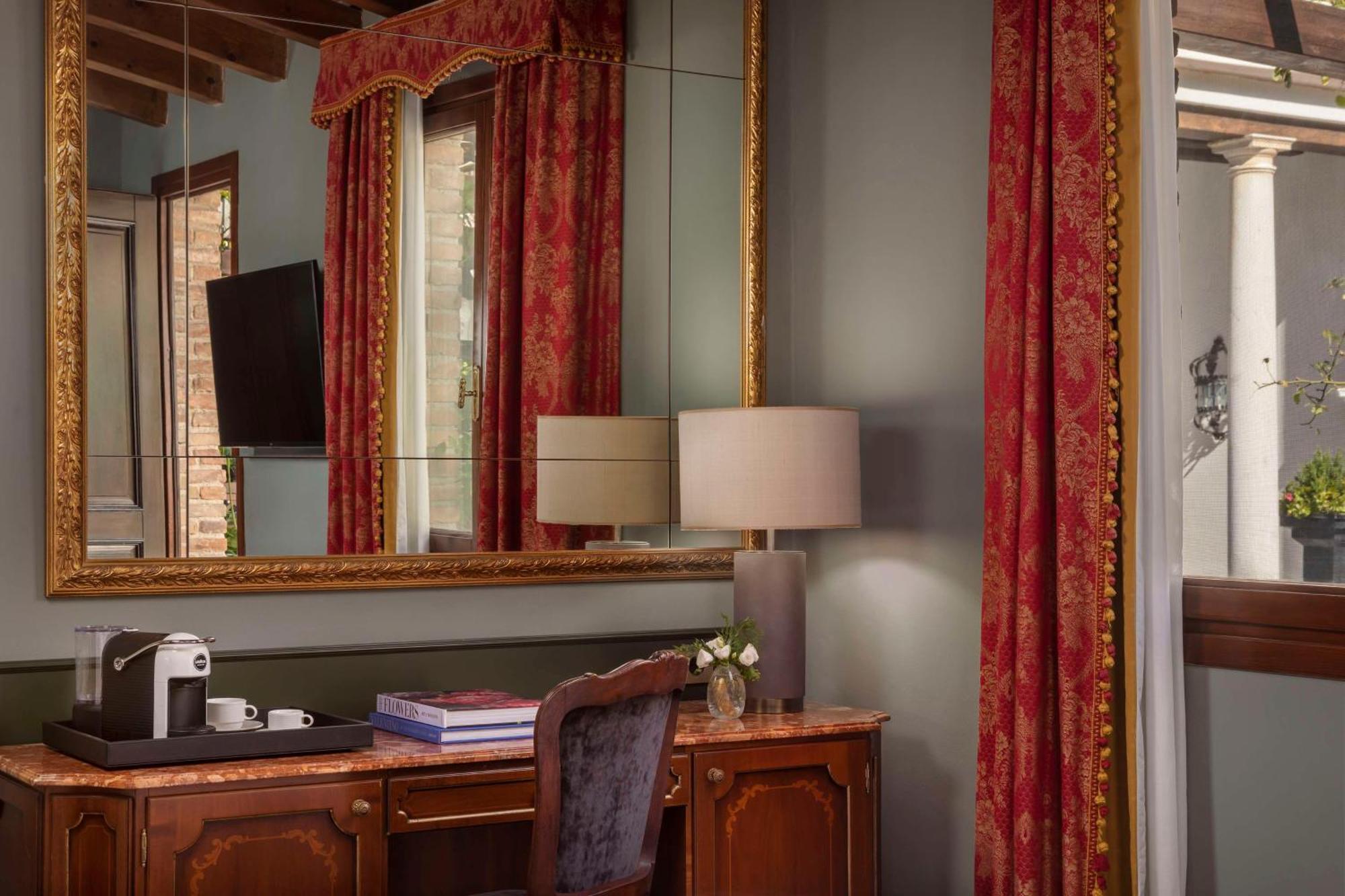 Nh Collection Grand Hotel Palazzo Dei Dogi Венеция Экстерьер фото